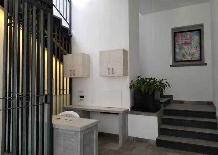Private Balcony Rooftop Lounge Free Parking *