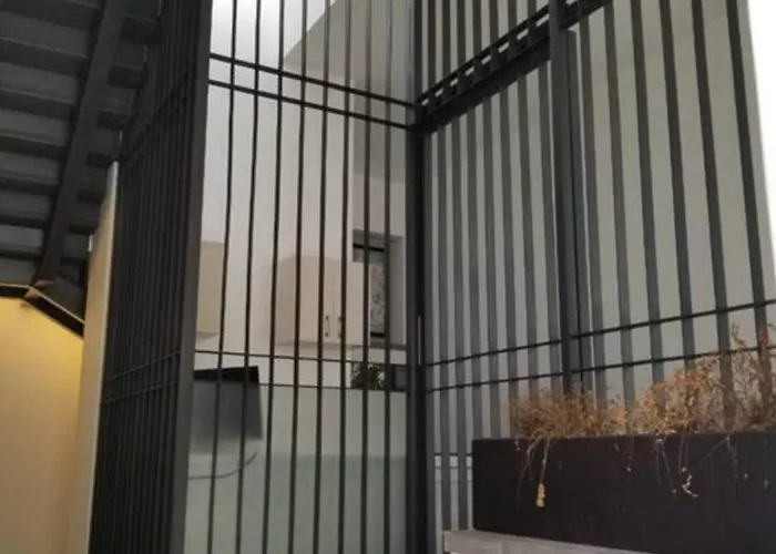 Private Balcony Rooftop Lounge Free Parking *